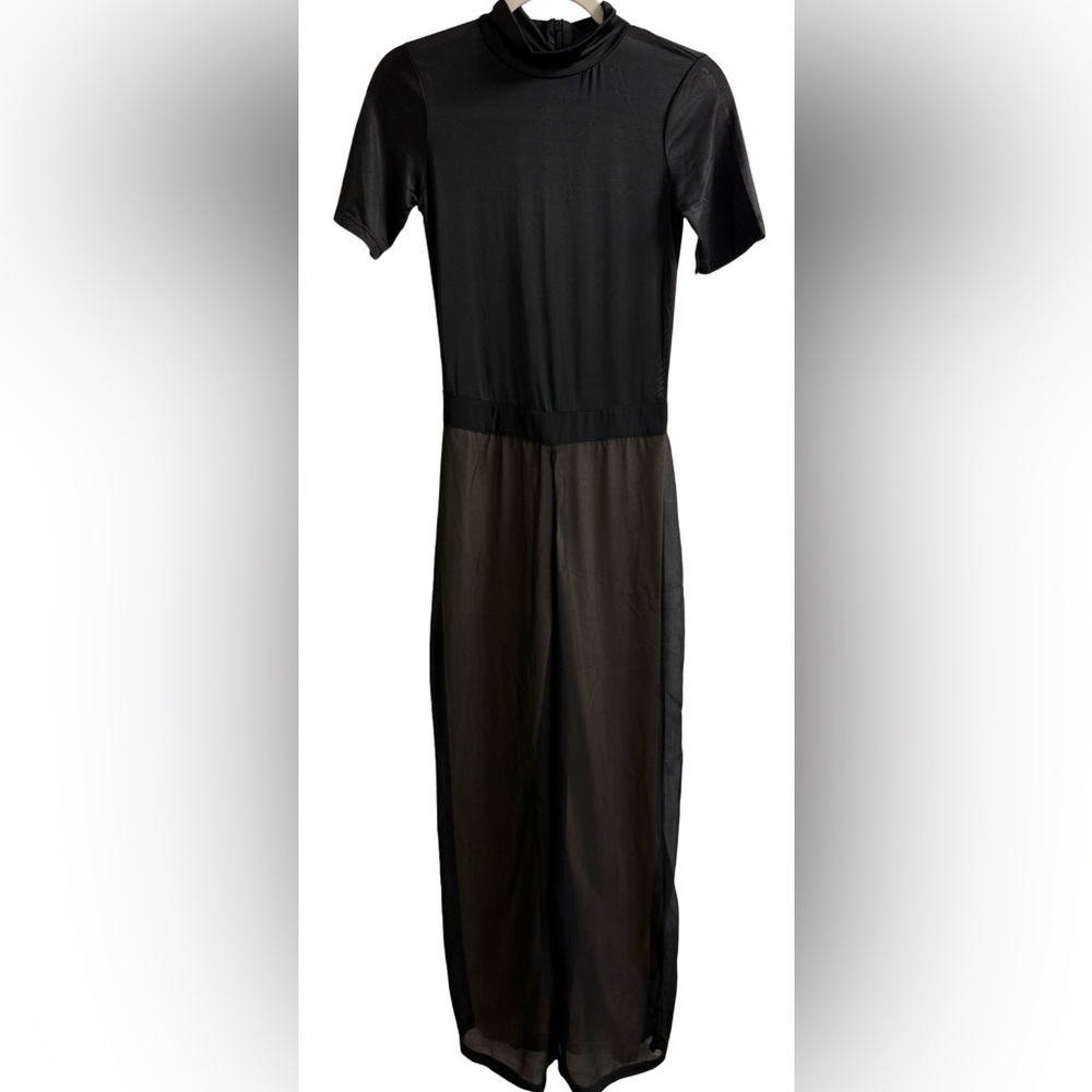 UNIQ MOC TURTLENECK SHORT SLEEVE BLACK WIDE LEG JUMPSUIT SIZE: SMALL  NWT